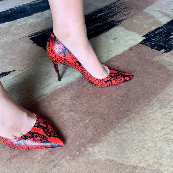 AUTHENTIC Versace snake Heels 🐍 - Picture 8 of 9